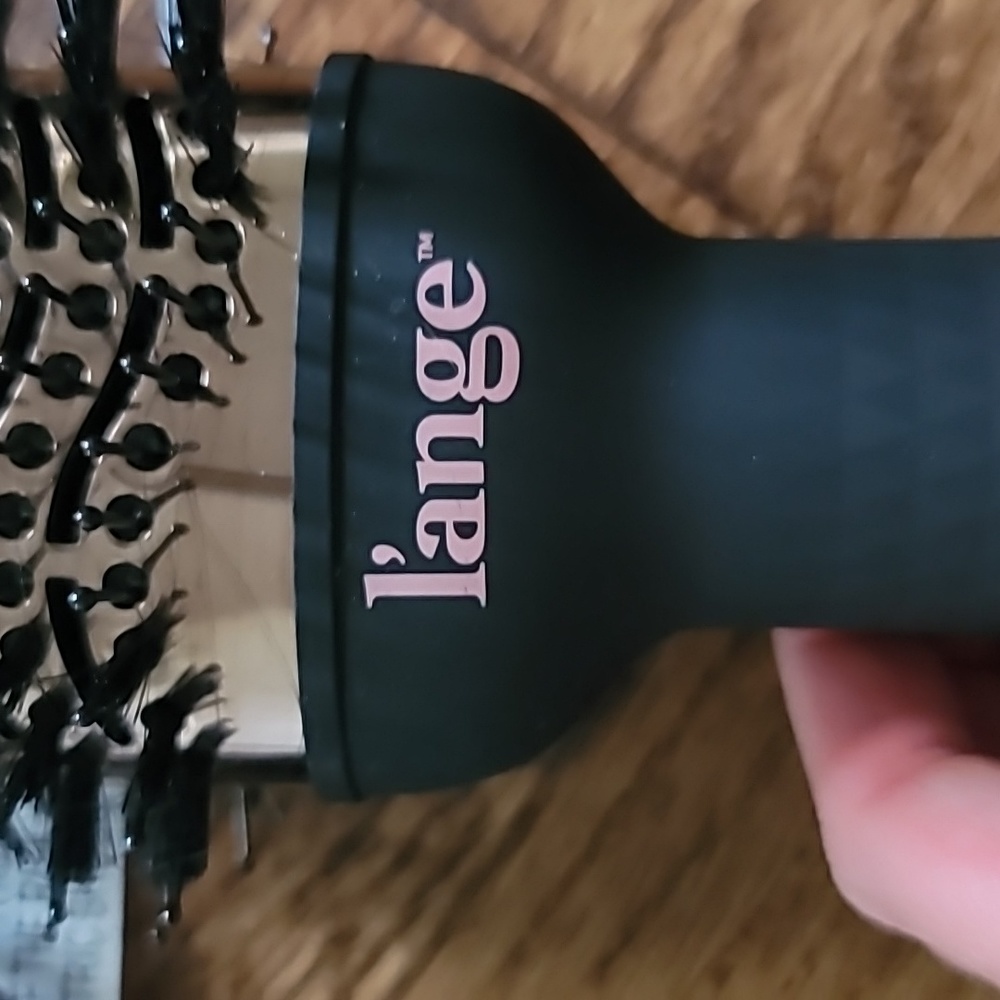 L'ange Titanium Brush Dryer - Picture 2 of 5
